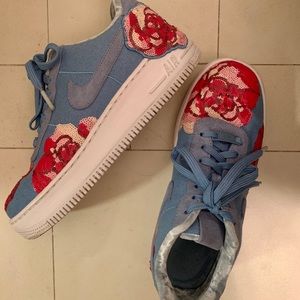 NIKE Air Force 1 Low Floral Sequin size 8.5